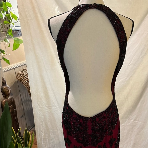 Vintage Gothic 🥀 red SILK gown with heavy black beading - Picture 6 of 16